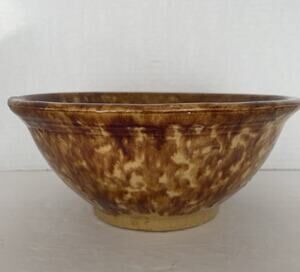 Rockingham Bennington 8” Yelloware Pottery Bowl Spongeware Yellowware Primitive